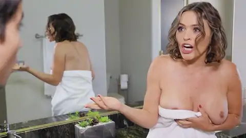 Stepson Is Fingering The Mummy's Vagina Under The Table